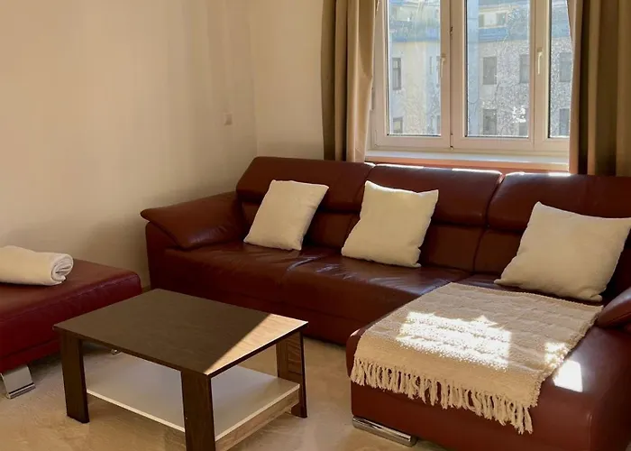 Apartman , Near U1 Metro , Big And Cozy Bécs